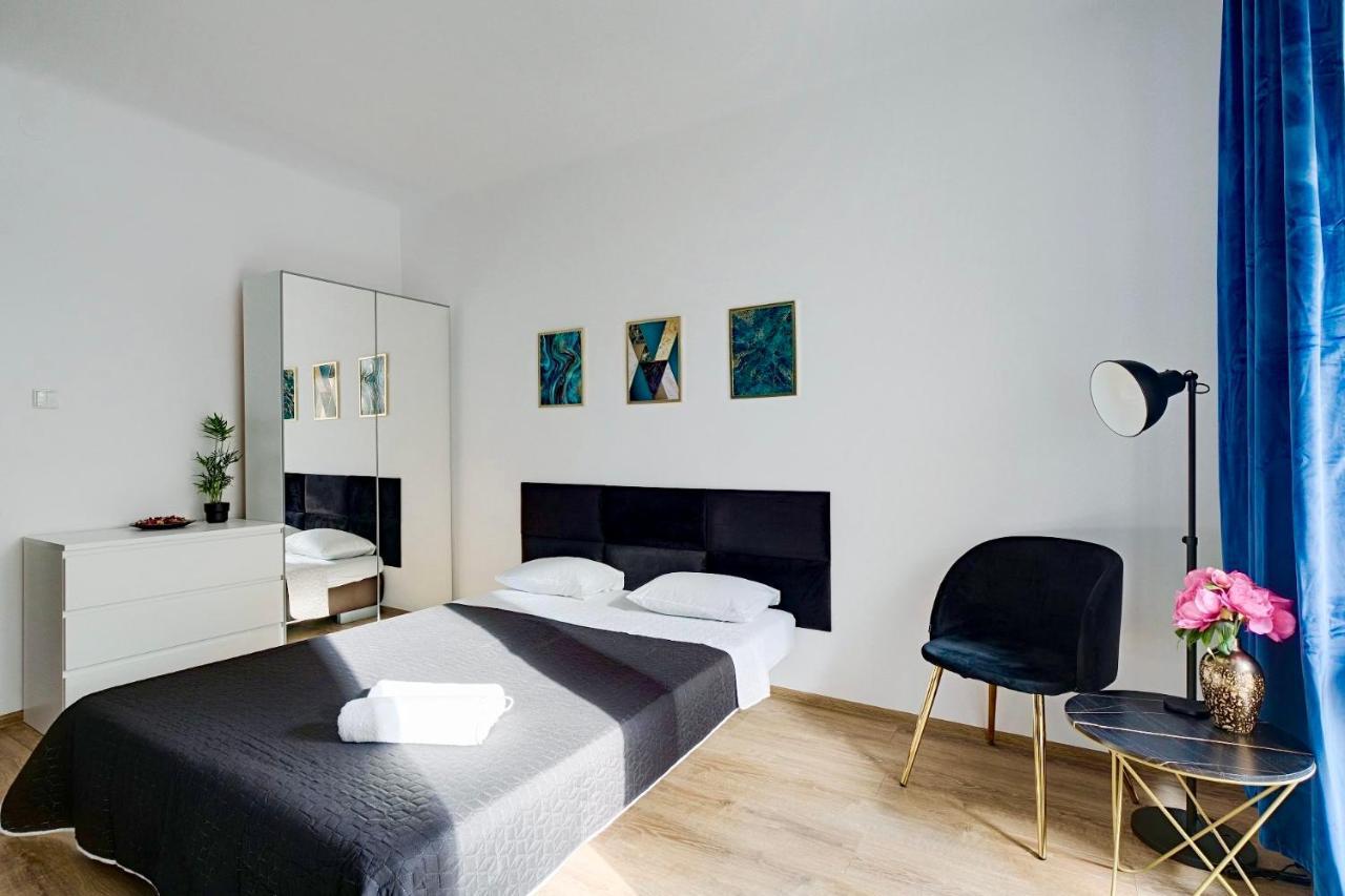 Charming Apartment In The City Center Warsawa Bagian luar foto